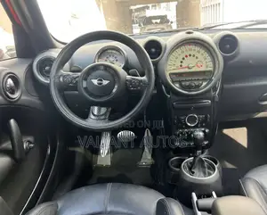 Mini Cooper 2016 Red