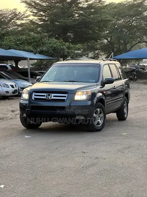 Honda Pilot 2005 Gray