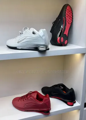 *Nike Shox Z *
*Retro Vibes. Bold Comfort. Unisex Energy