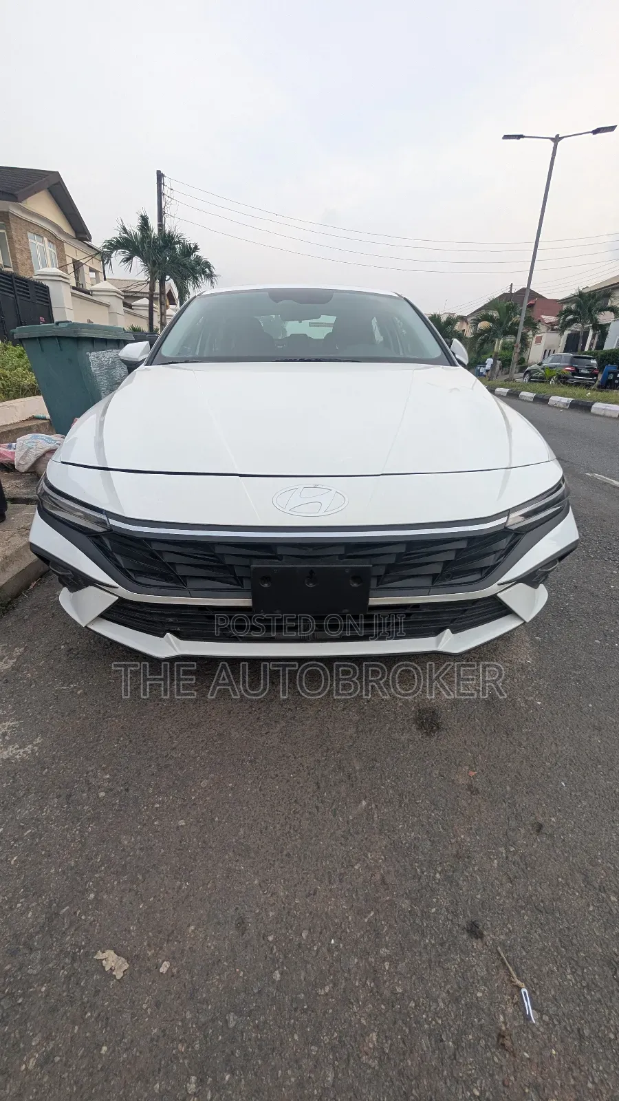 Hyundai Elantra 2025 White