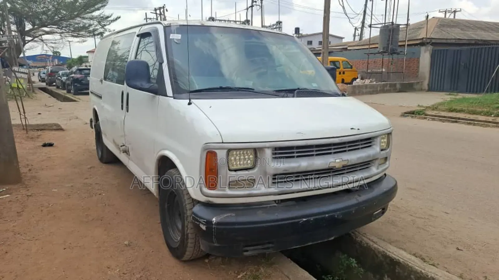 Chevrolet 4500 2002 White