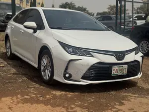 Toyota Corolla 2022 White