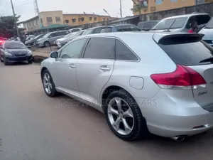 Toyota Venza V6 AWD 2012 Silver