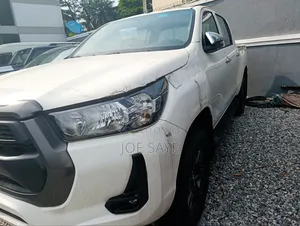 New Toyota Hilux 2025 White