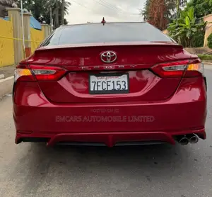 Toyota Camry SE FWD 2020 Red