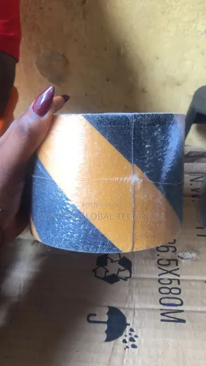 4" Black And Yellow Hazard Anti-slip Tape.