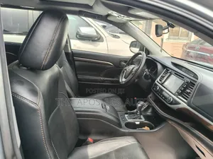 Toyota Highlander Limited Platinum V6 4x4 (3.5L 6cyl 6A) 2016 Silver