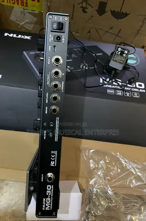 Nux Mg-30 Guitar Multi-Effects Pedal
