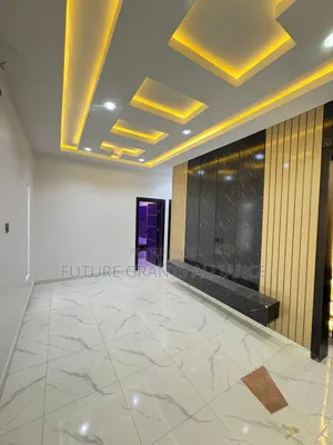 5bdrm Apartment in Amazing Grace, Oko-Oba for sale
