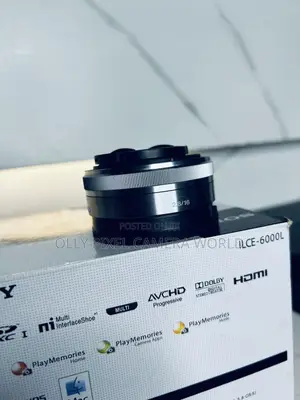Sony 16mm F2.8