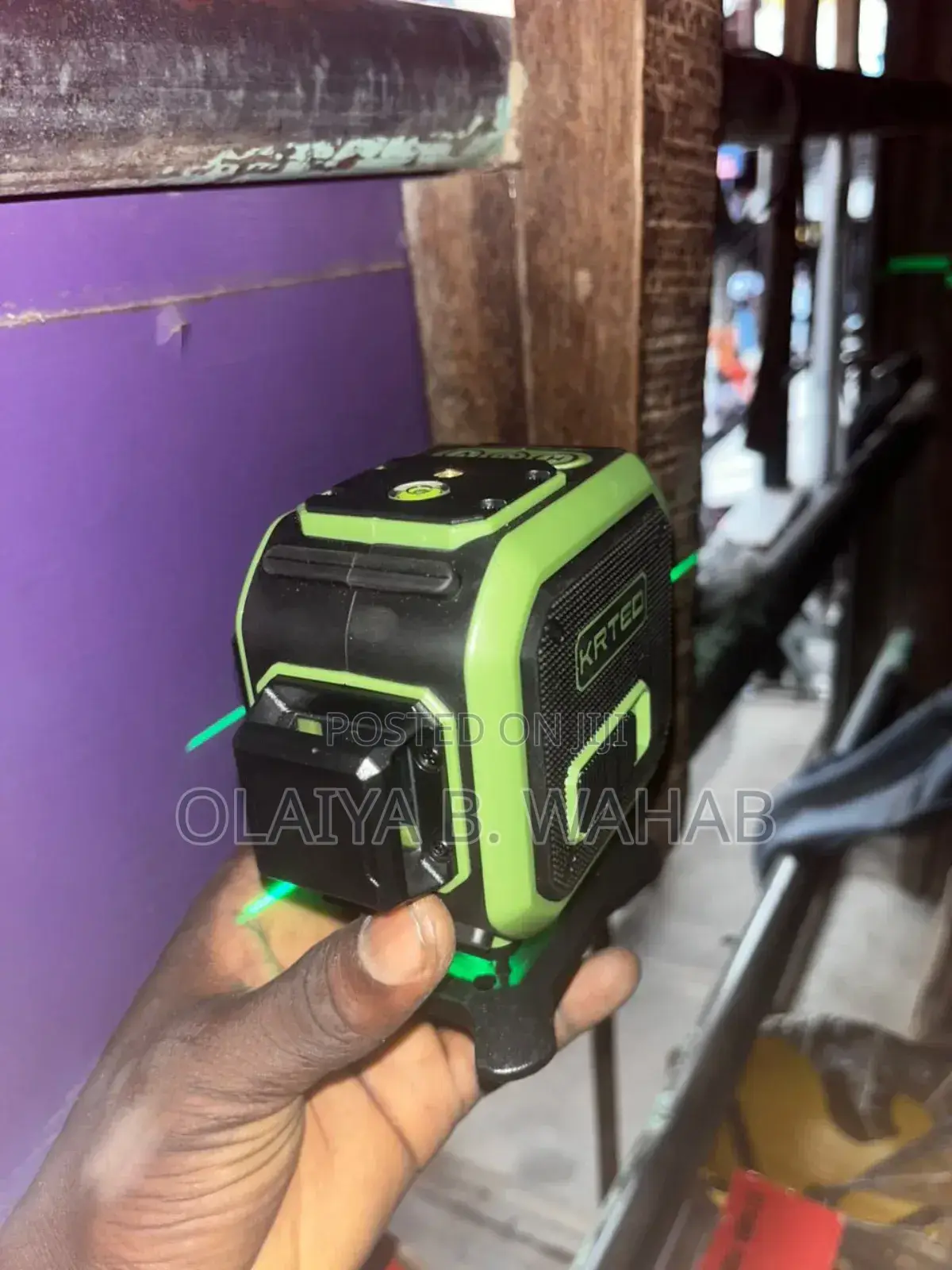 Krted 12-Line 3d Green Laser Level – Self-Leveling