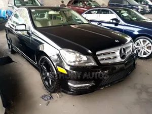 Mercedes-Benz C300 Luxury 4Matic Sedan AWD (3.5L 6cyl 7A) 2013 Black