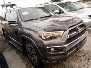 Toyota 4-Runner Limited 4dr SUV 4WD (4.0L 6cyl 5A) 2015 Gray