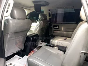 Toyota Sequoia Platinum w/FFV 4x4 2018 Black