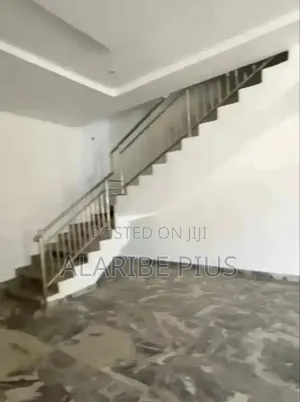 5bdrm Duplex in Estate, Mabushi for rent