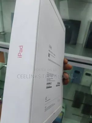 New Apple iPad (2025) 256 GB Black