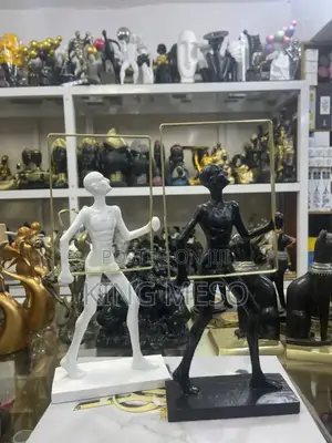 Luxury Lovers Decor Figurine