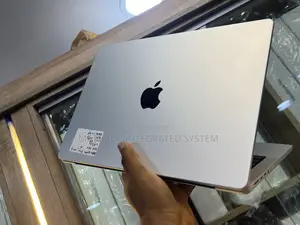 Laptop Apple MacBook Pro 2023 M3 14-Inch 8GB Apple M3 SSD 512GB