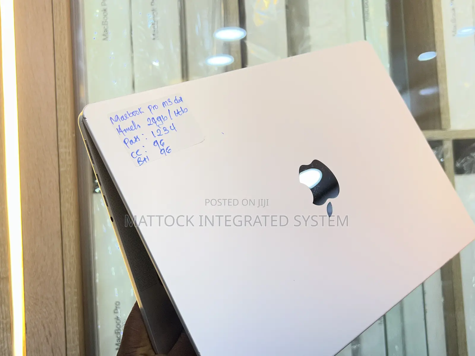 Laptop Apple MacBook Pro 2021 M1 32GB Apple M1 Max SSD 512GB