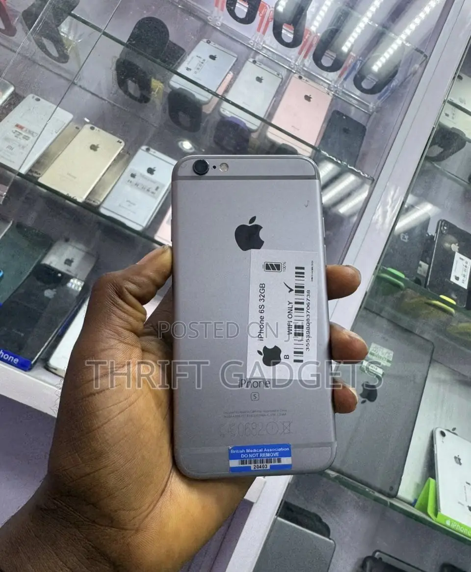 Apple iPhone 6s 32 GB Silver
