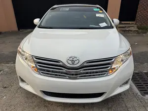 Toyota Venza 2011 White