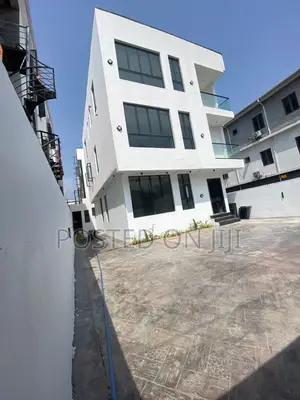 5bdrm Duplex in Itumo Ogbonna, Lekki Phase 1 for sale