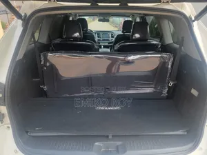 Toyota Highlander XLE V6 4x4 (3.5L 6cyl 6A) 2016 White