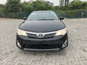 Toyota Camry LE 4dr Sedan (2.5L 4cyl 6A) 2014 Black