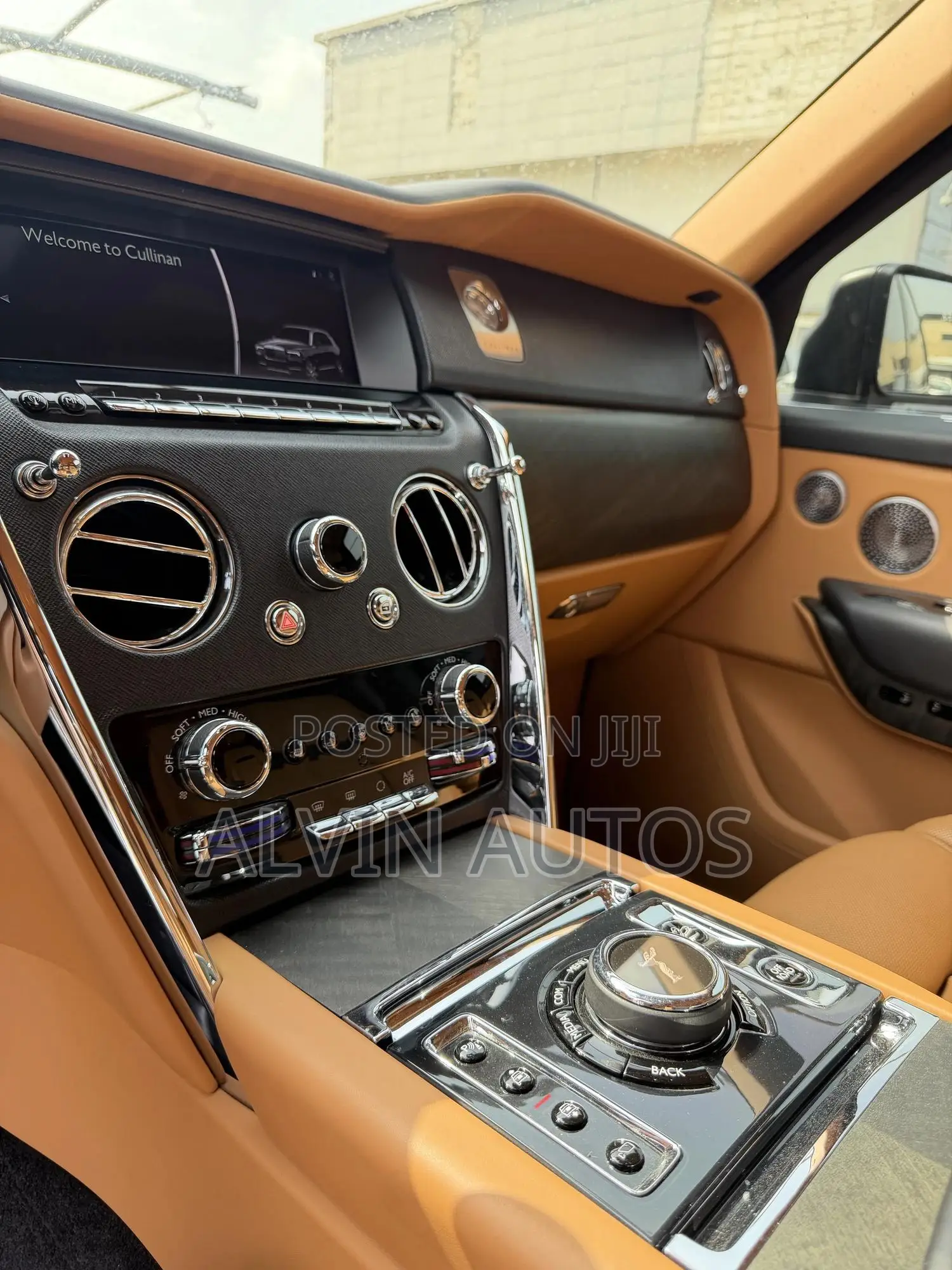 Rolls-Royce Cullinan Base 2019 Black
