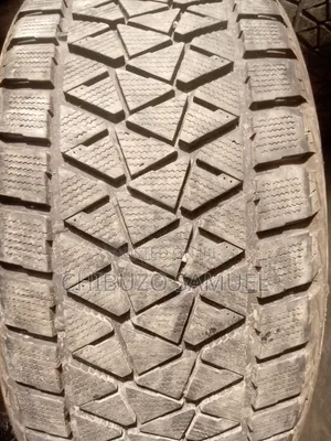285/50r20 Bridgestone Made in Japan