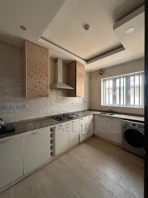 4bdrm Duplex in Millennium, Millenuim/UPS for rent