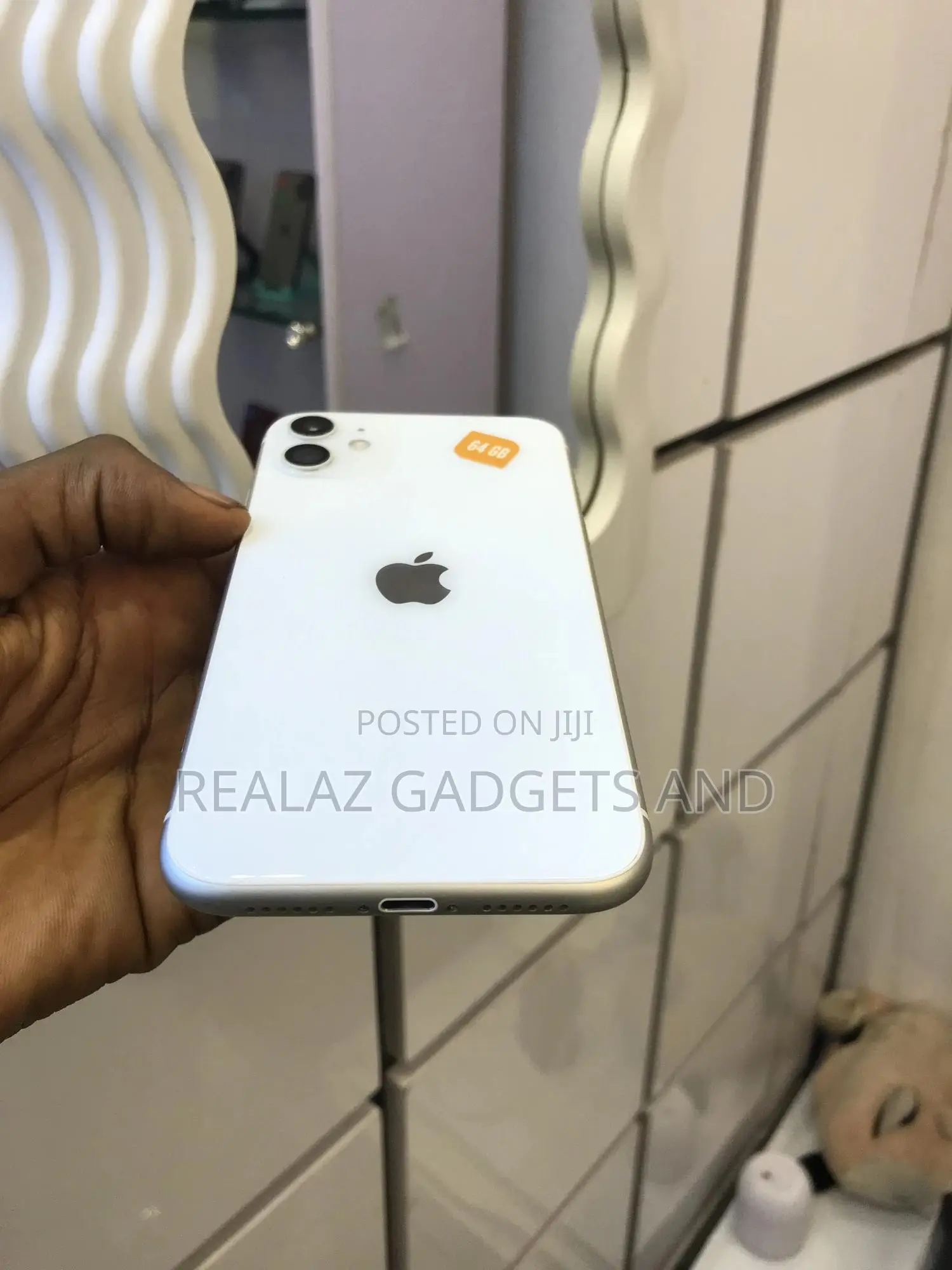 Apple iPhone 11 64 GB White