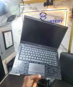 Laptop Dell Latitude 7300 16GB Intel Core I7 SSD 256GB