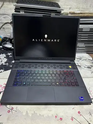 Laptop Dell Alienware M16 R1 32GB AMD Ryzen 9 SSD 1T