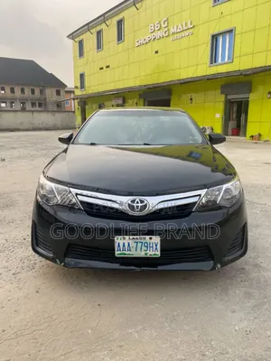 Toyota Camry SE 4dr Sedan (2.5L 4cyl 6A) 2013 Matt Black