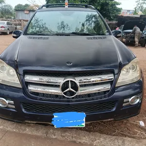 Mercedes-Benz 200 2007 Blue