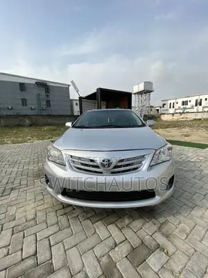 Toyota Corolla L 4dr Sedan (1.8L 4cyl 5M) 2013 Silver