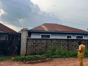 8bdrm Block of Flats in Siba, Apata for sale