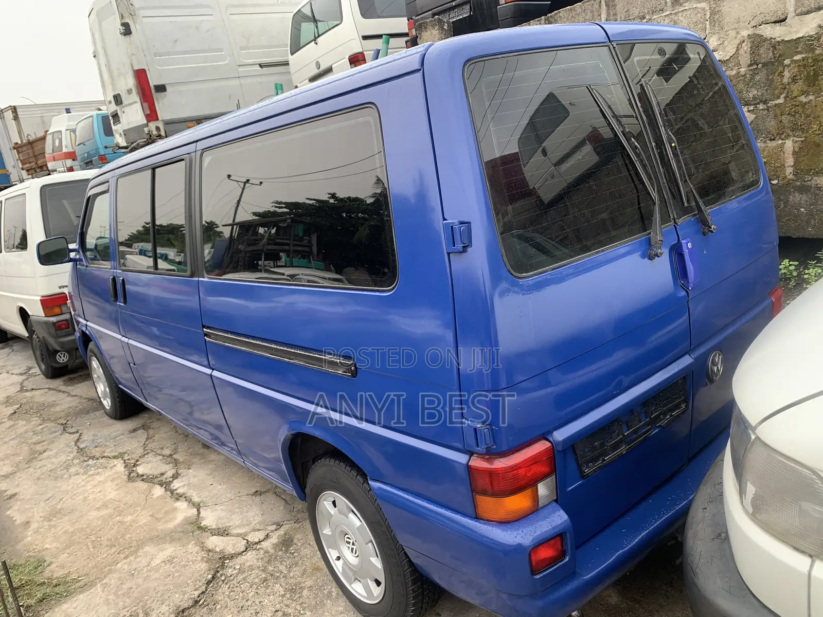 Volkswagen Transporter 2005 Blue