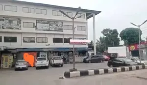 For Sale : Massive Commercial Plaza on Aba Rd, Ph