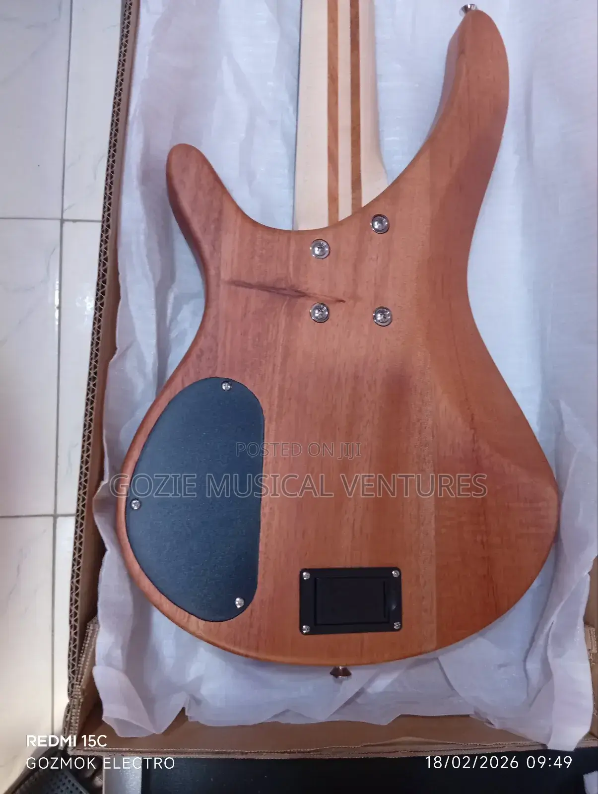 The Best Quality Bullfighter Five String Active Bass Guitar