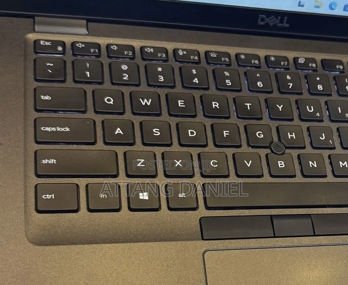 Laptop Dell Latitude 5401 16GB Intel Core I7 SSD 256GB