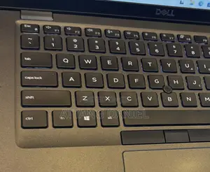 Laptop Dell Latitude 5401 16GB Intel Core I7 SSD 256GB