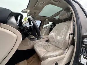 Mercedes-Benz GLC-Class 2018 Maroon