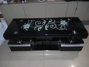 Tempered Glass Top Coffee/Centre Table