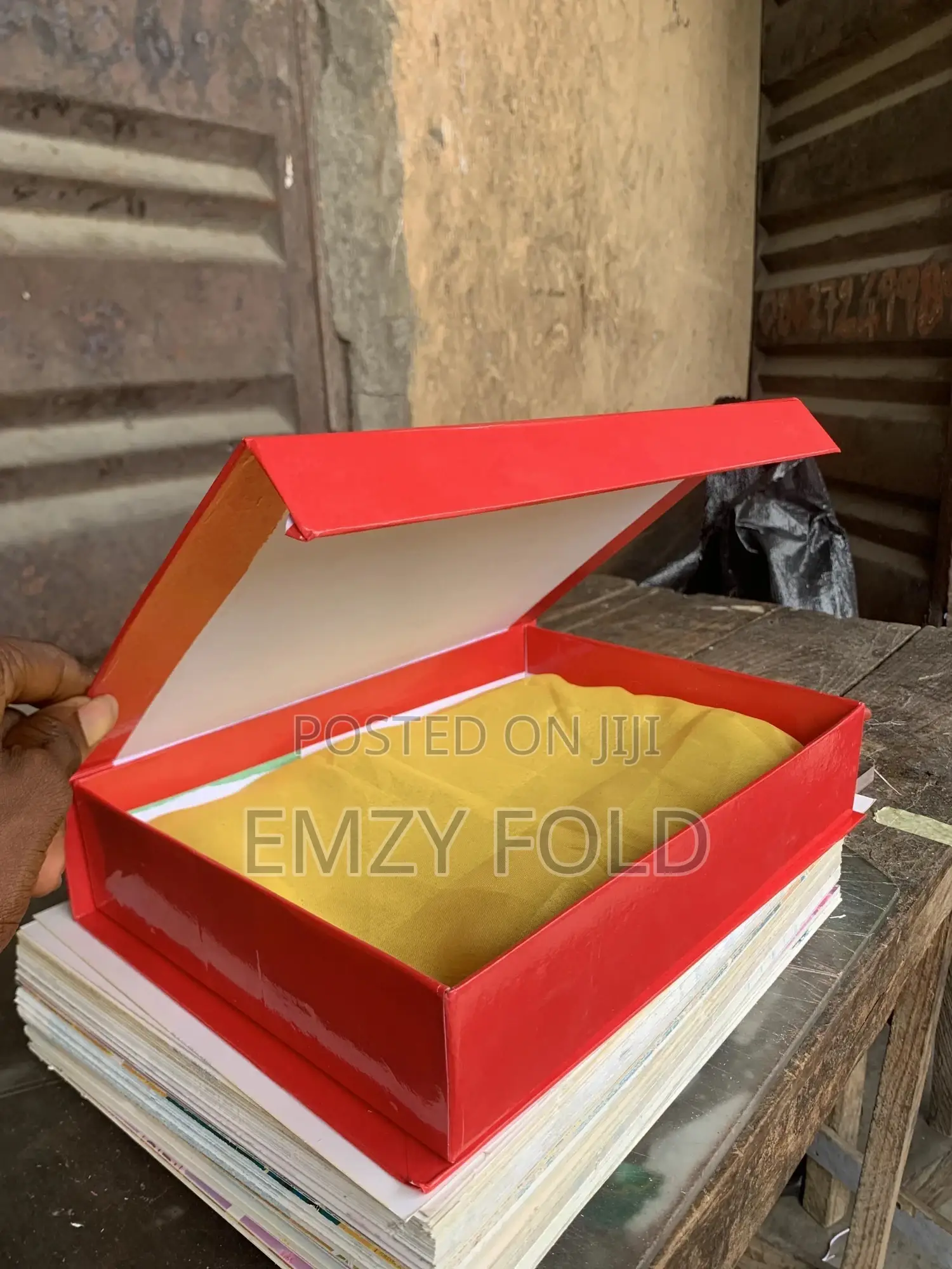 Custom Premium Rigid Boxes | Gift Corporate Packaging