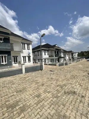 Furnished 4bdrm Duplex in Jericho for rent