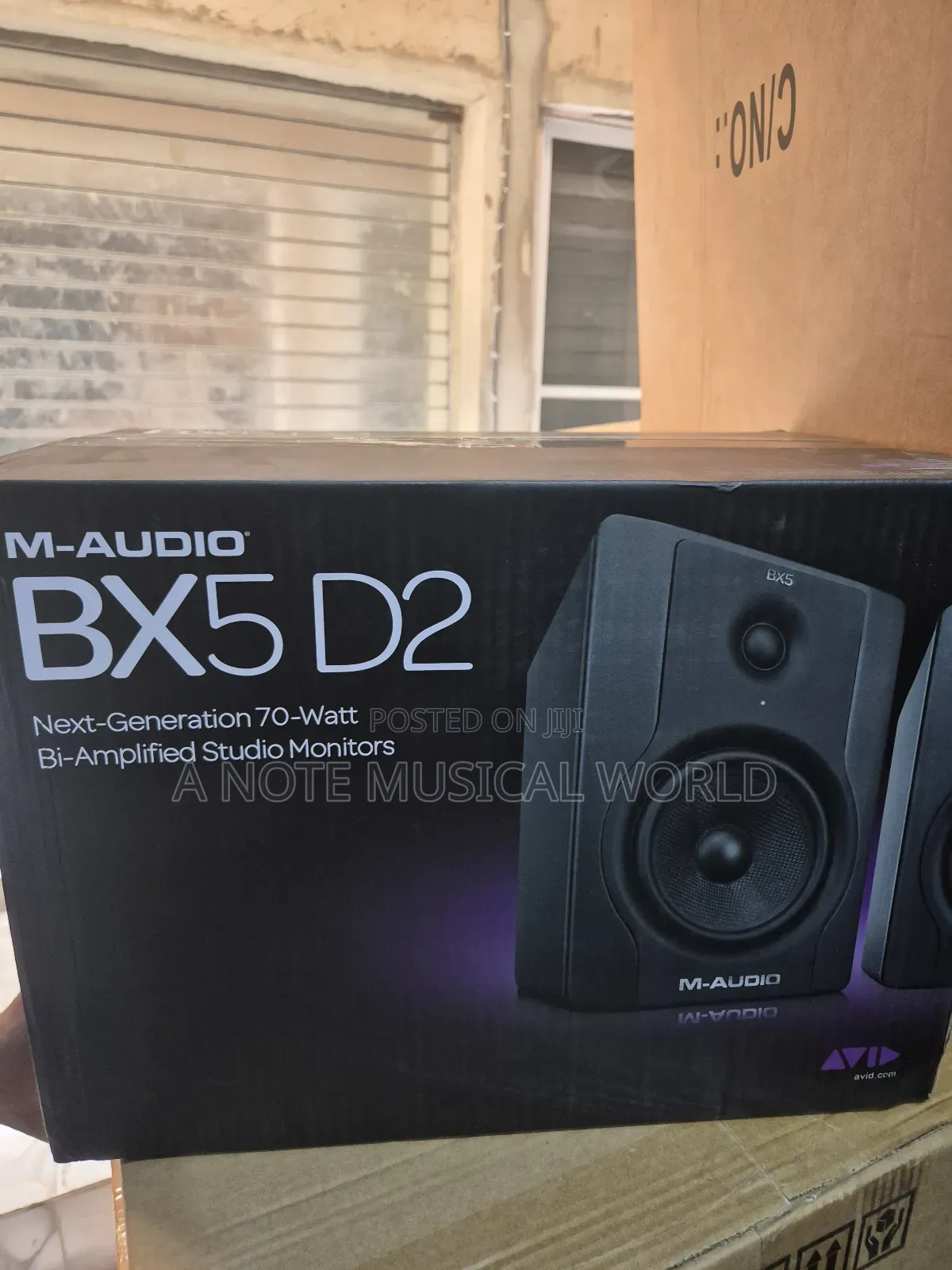 Bx5d2 M Audio