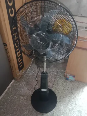 Maxi Rechargeable Fan 18inches