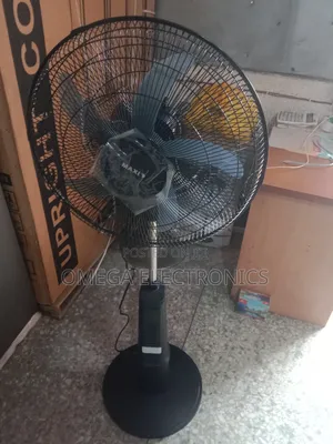Maxi Rechargeable Fan 18inches